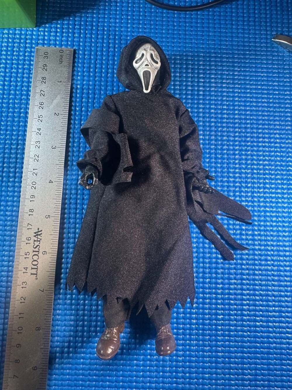 NECA Scream Ghostface Ultimate Action Figure 7 inch Black Robe